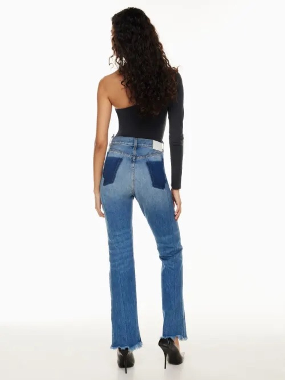 Aritzia EB Denim SPLIT HEM OG REPLICA JEAN in HENDRIX Size 26